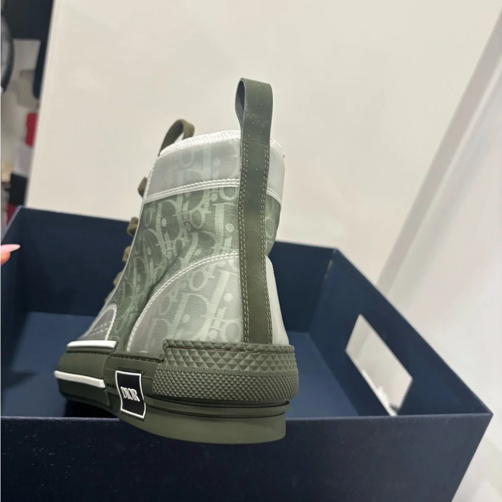 Dior Men's Sneakers in Olive and Cream - Picture 4 of 6